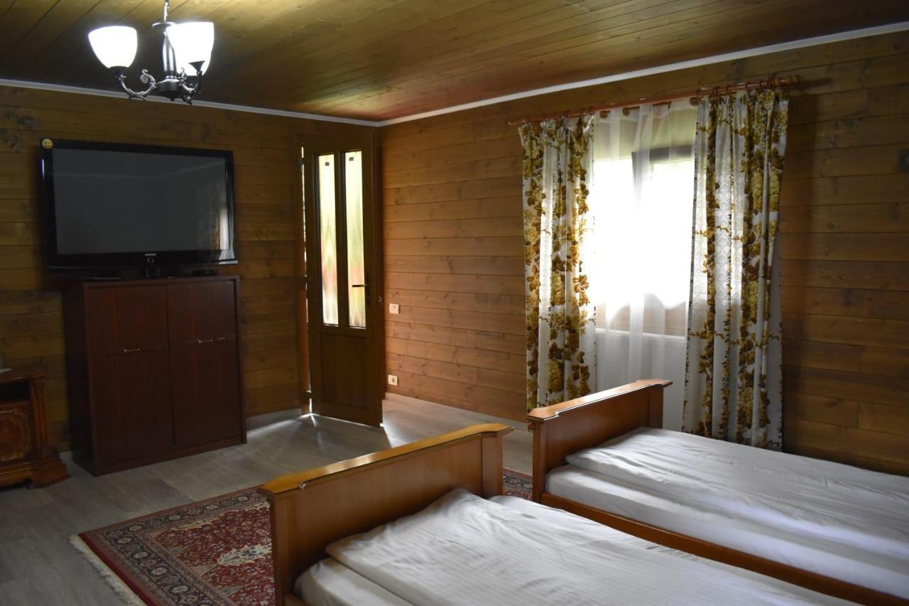 Pensiunea Perla Maramuresului Borşa Esterno foto